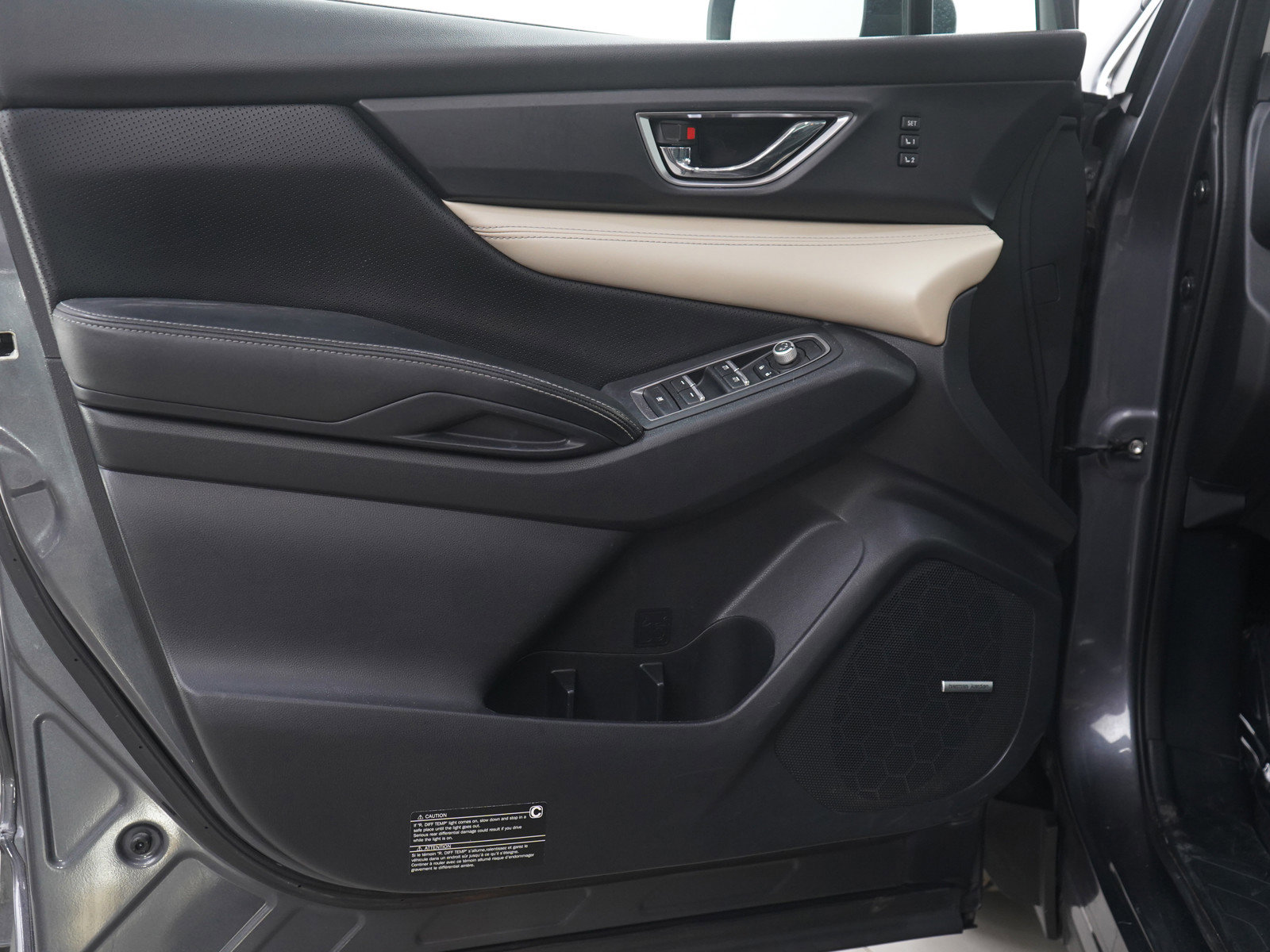 Used 2020 Subaru Ascent Limited w/ Technology Package image 20