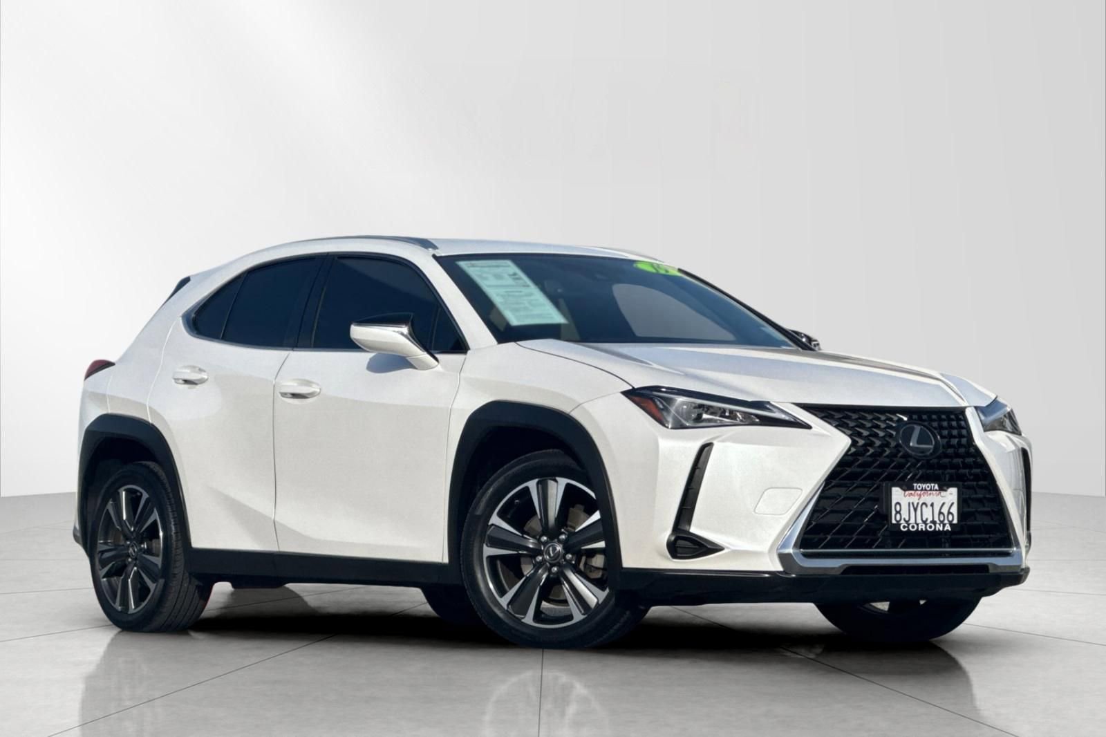 Used 2019 Lexus UX 200 image 1