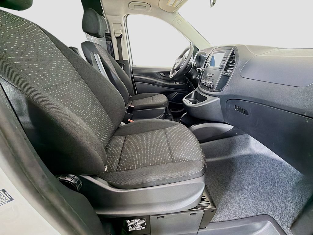 Used 2022 Mercedes-Benz Metris image 17