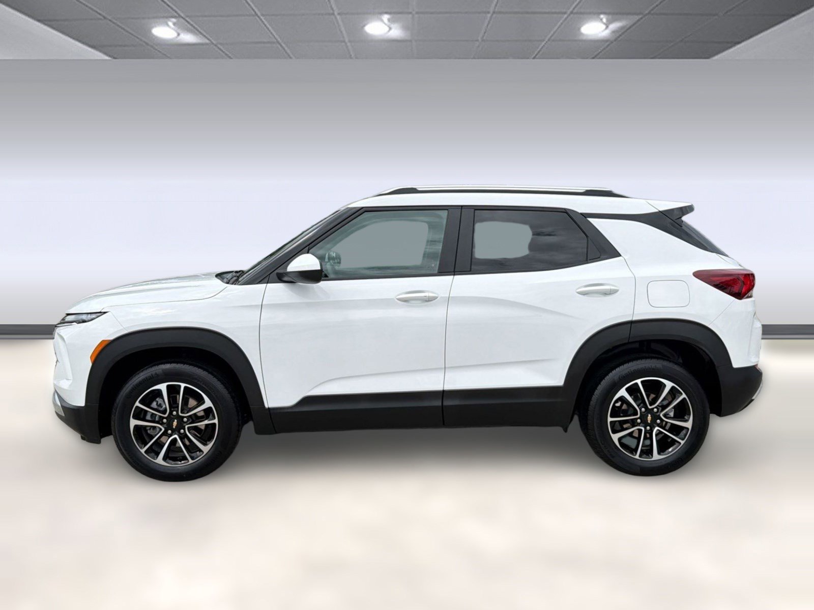 Certified 2025 Chevrolet TrailBlazer LT AWD/4WD image 2