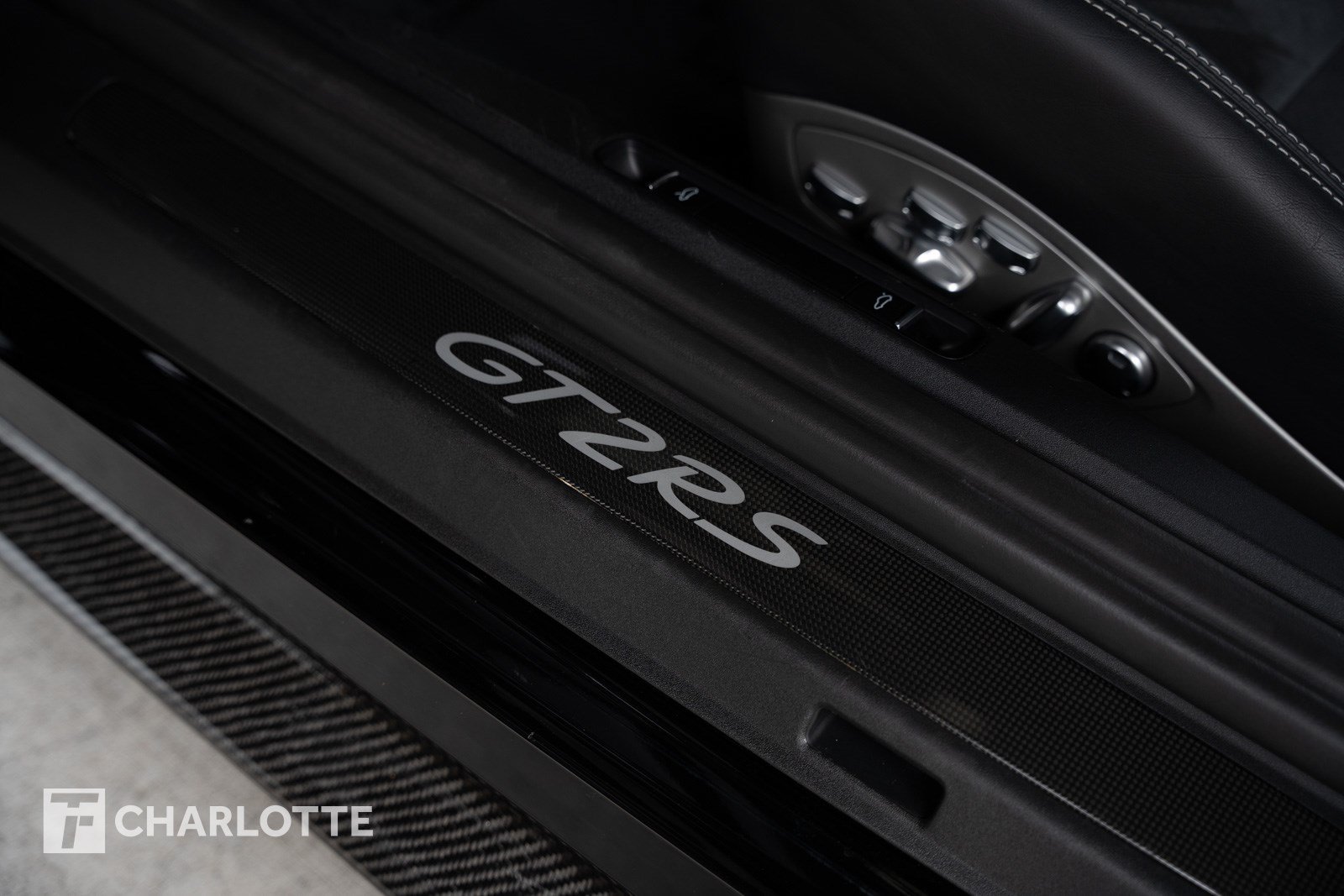 Used 2018 Porsche 911 GT2 RS RWD image 26
