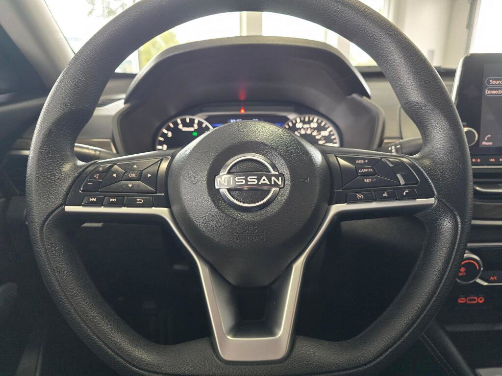 Used 2023 Nissan Altima 2.5 SV image 28