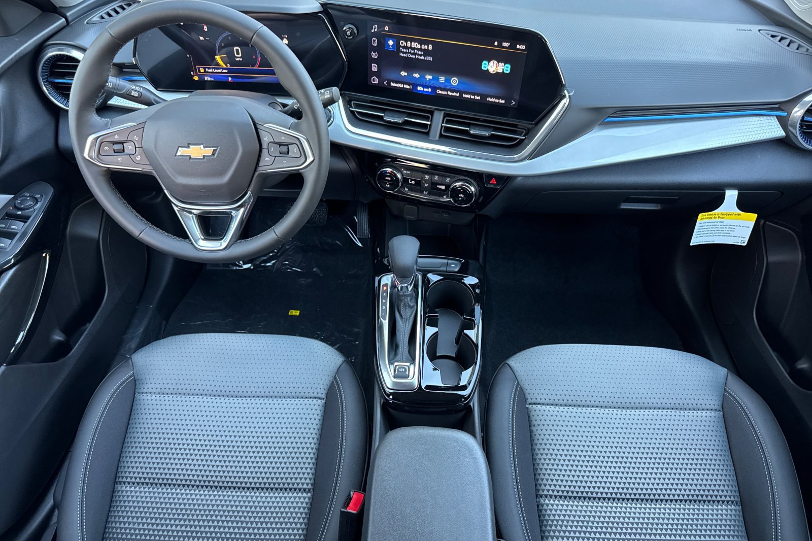 New 2026 Chevrolet Trax LT w/ LT Convenience Package FWD image 12