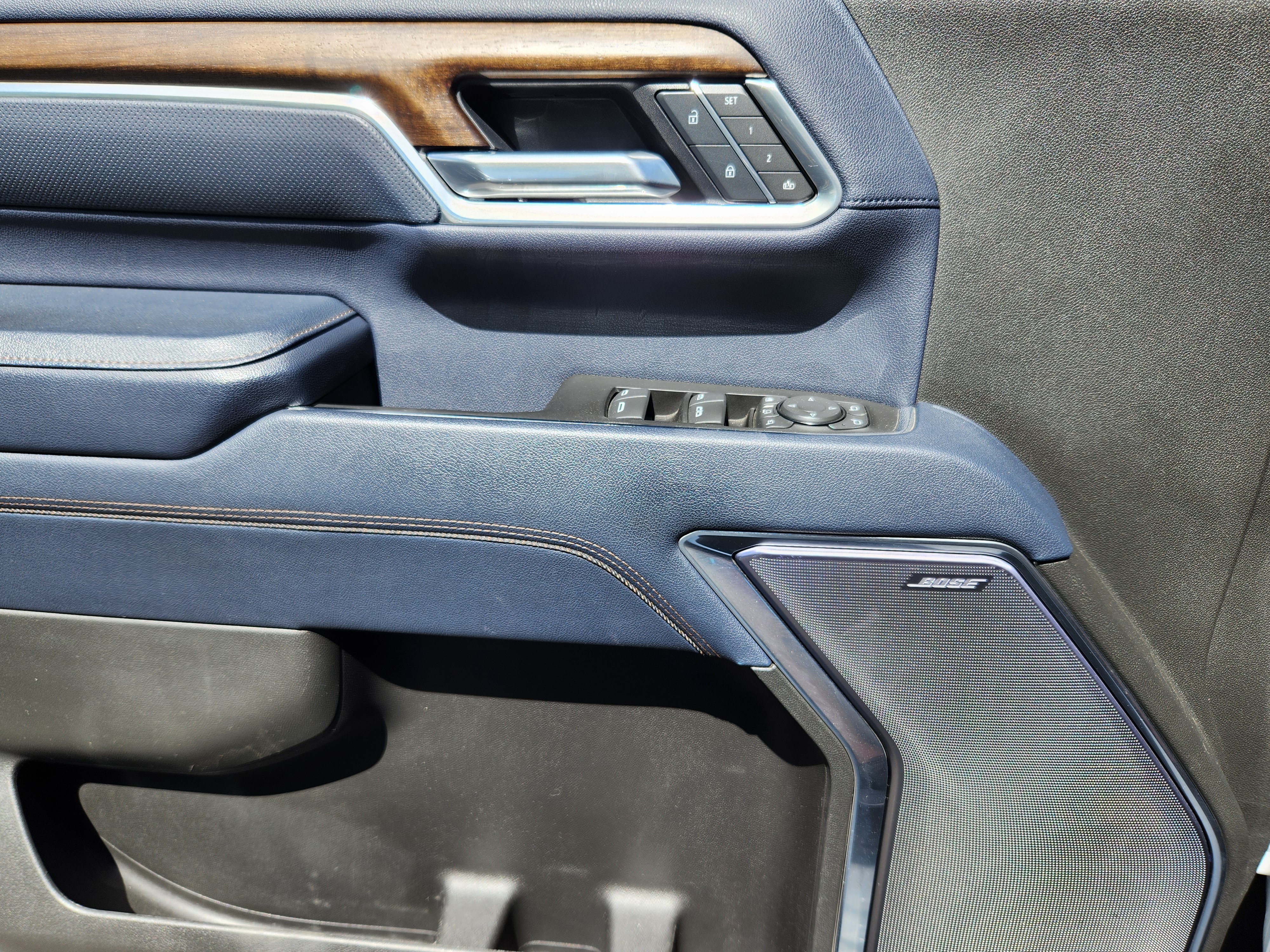Used 2025 Chevrolet Silverado 3500 High Country w/ High Country Premium Package AWD/4WD image 13