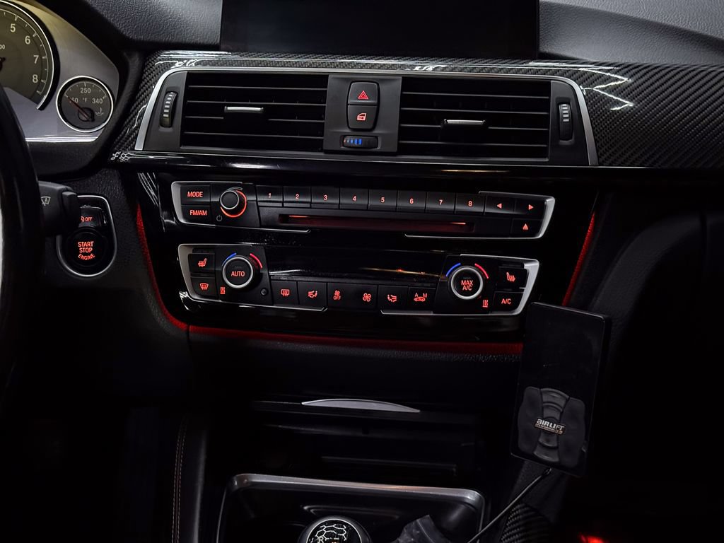 Used 2016 BMW M3 RWD image 22