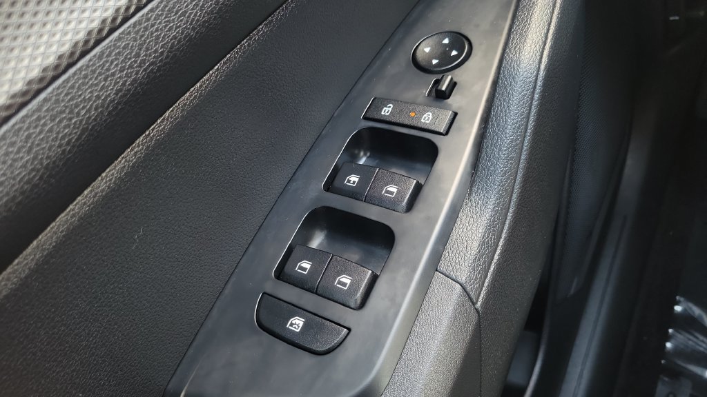 Used 2024 Kia Sportage LX FWD image 18