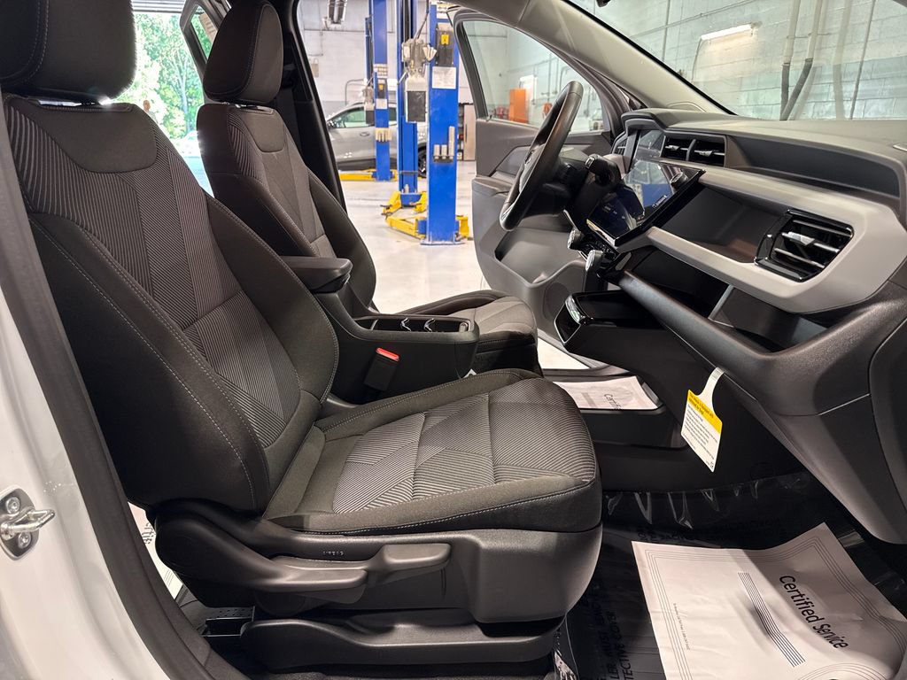 New 2027 Chevrolet Bolt LT FWD image 32