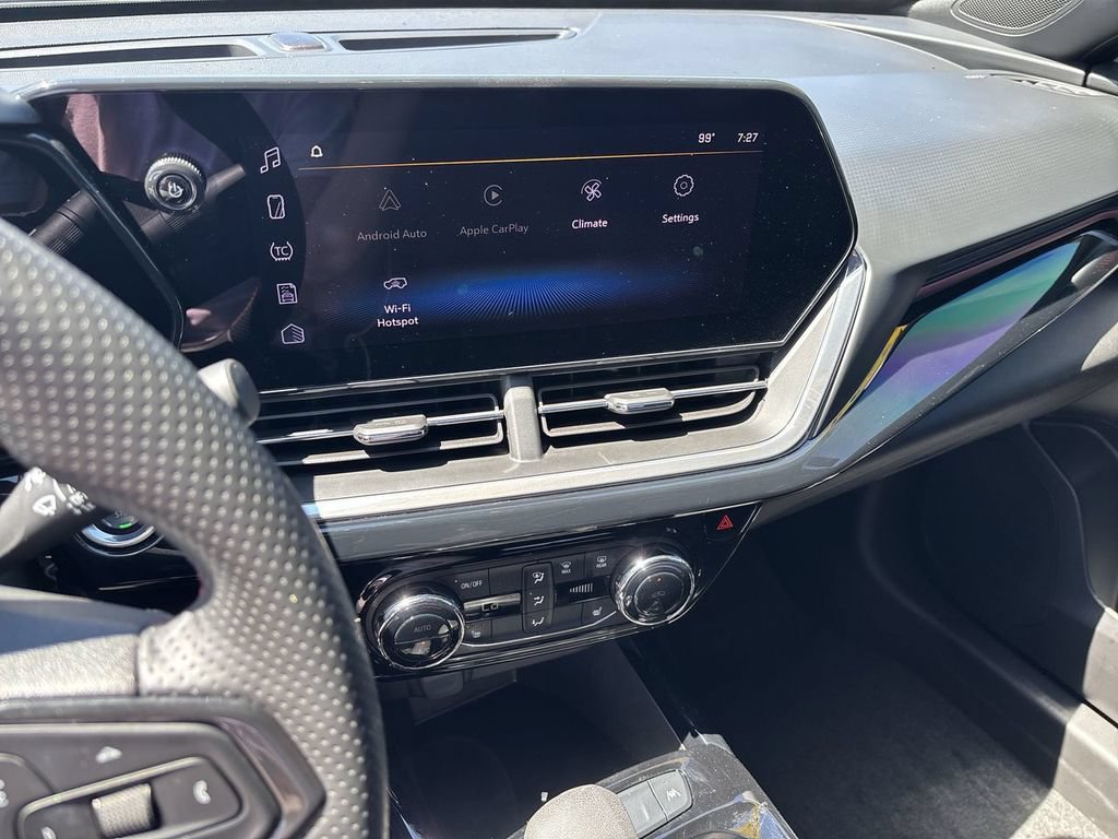 Certified 2024 Chevrolet Trax RS FWD image 15