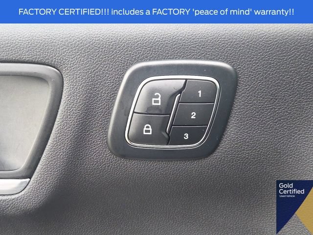 Certified 2025 Ford Escape Platinum AWD/4WD image 25