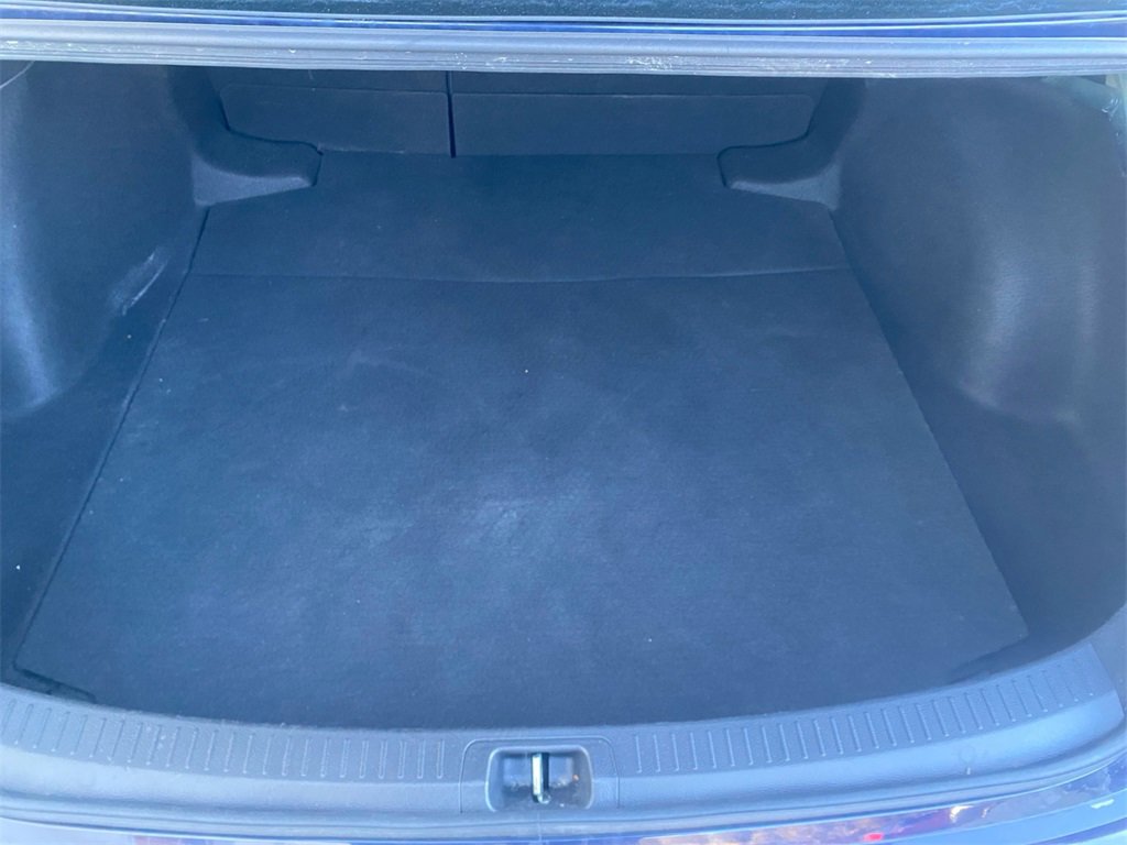 Used 2023 Toyota Corolla LE image 28