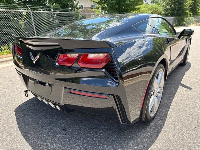 Used 2017 Chevrolet Corvette Stingray Coupe w/ Z51 1LT RWD image 5