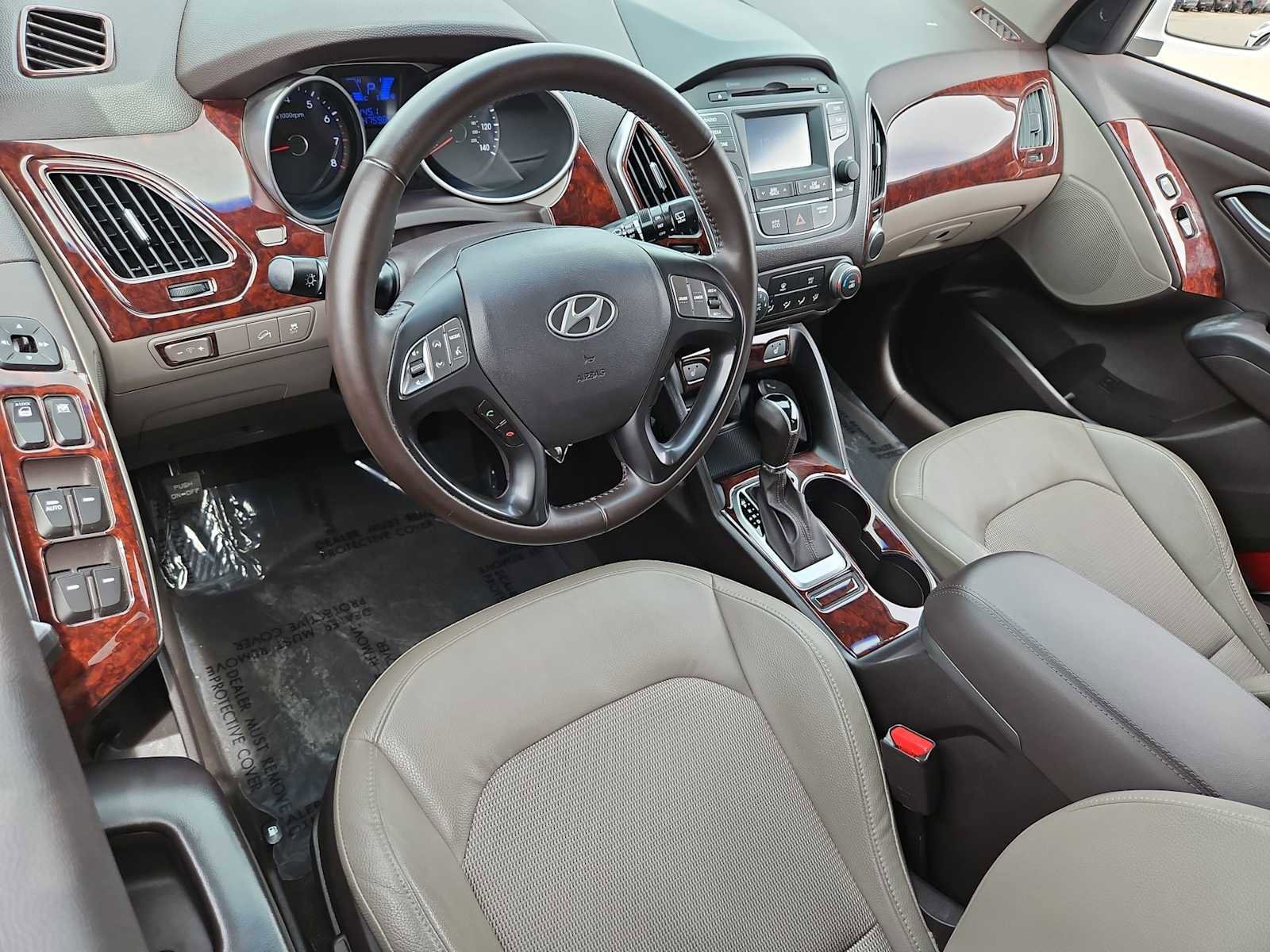 Used 2014 Hyundai Tucson SE image 10