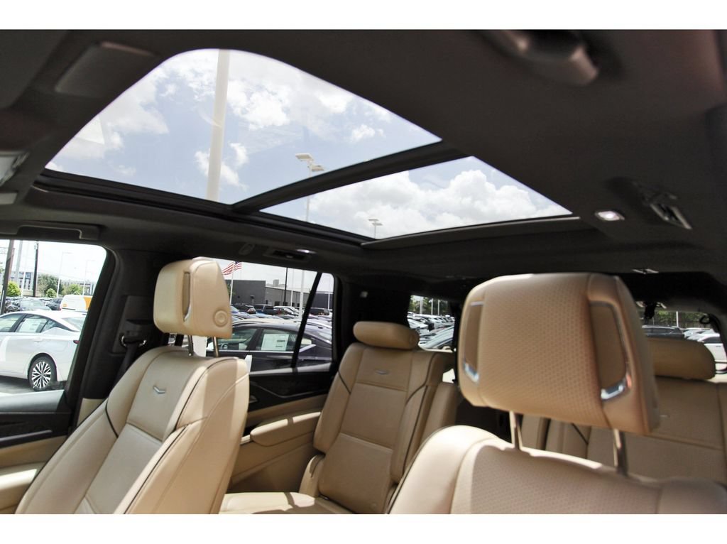 Used 2021 Cadillac Escalade Premium Luxury w/ LPO, Illumination Package RWD image 30