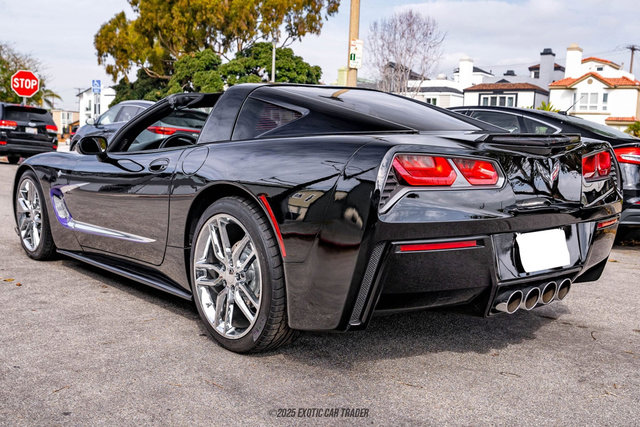 Used 2001 Chevrolet Corvette Coupe w/ Preferred Equipment Group1 image 8