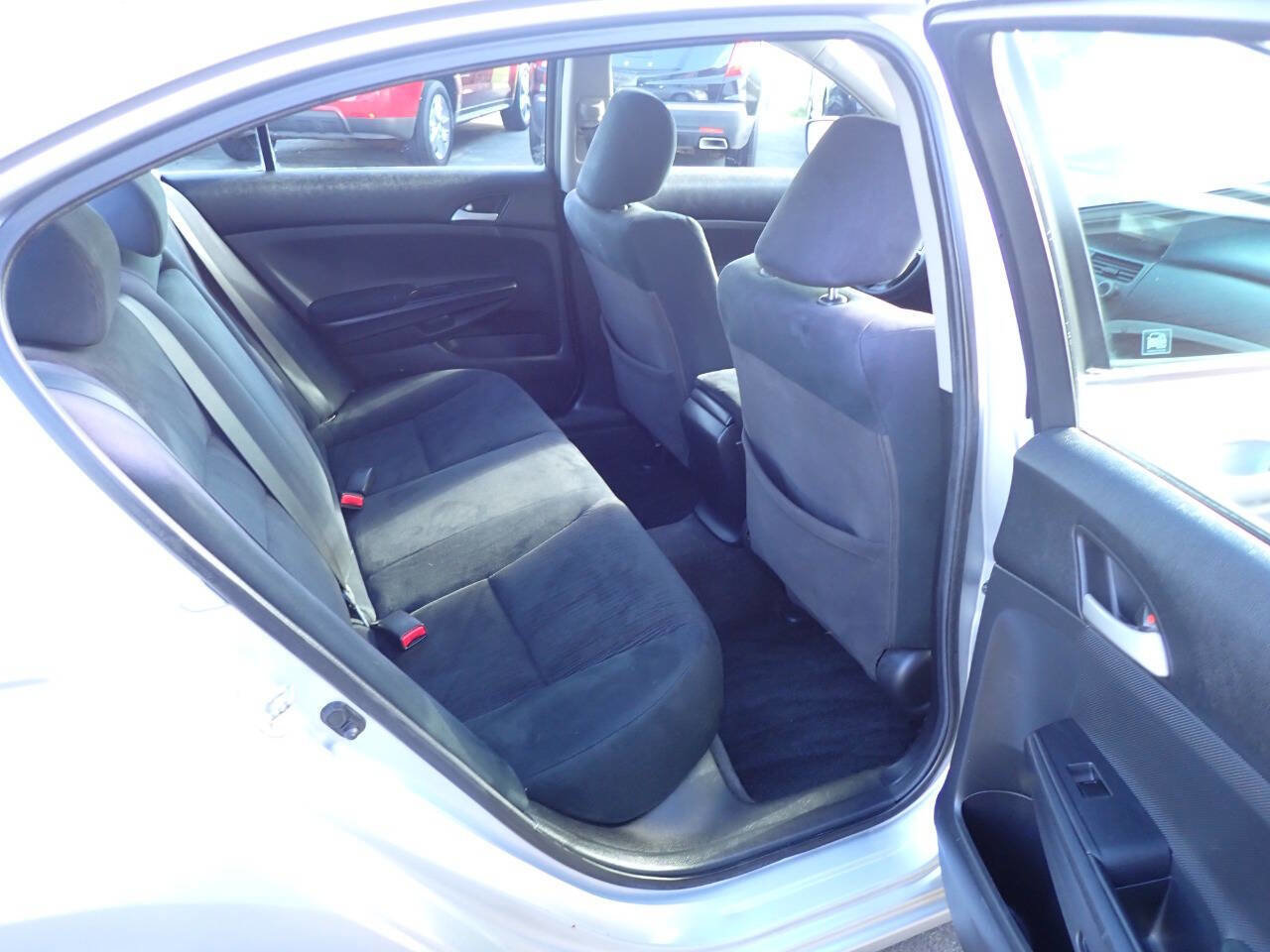 Used 2011 Honda Accord LX image 10