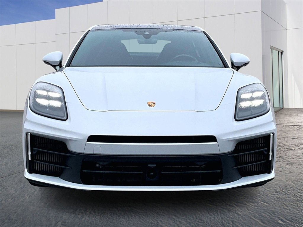 Used 2025 Porsche Panamera image 10