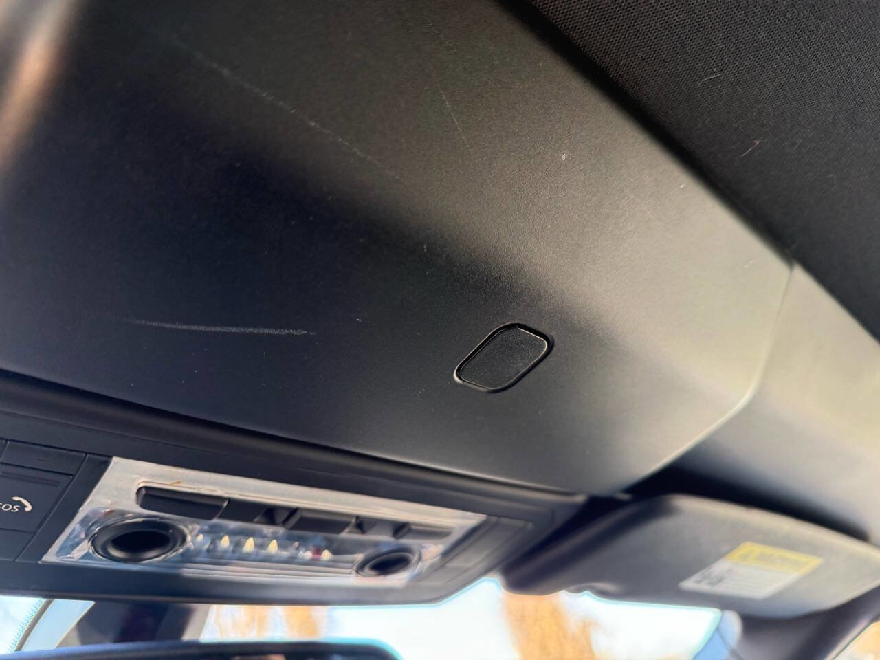 Used 2011 BMW 128i Convertible image 26