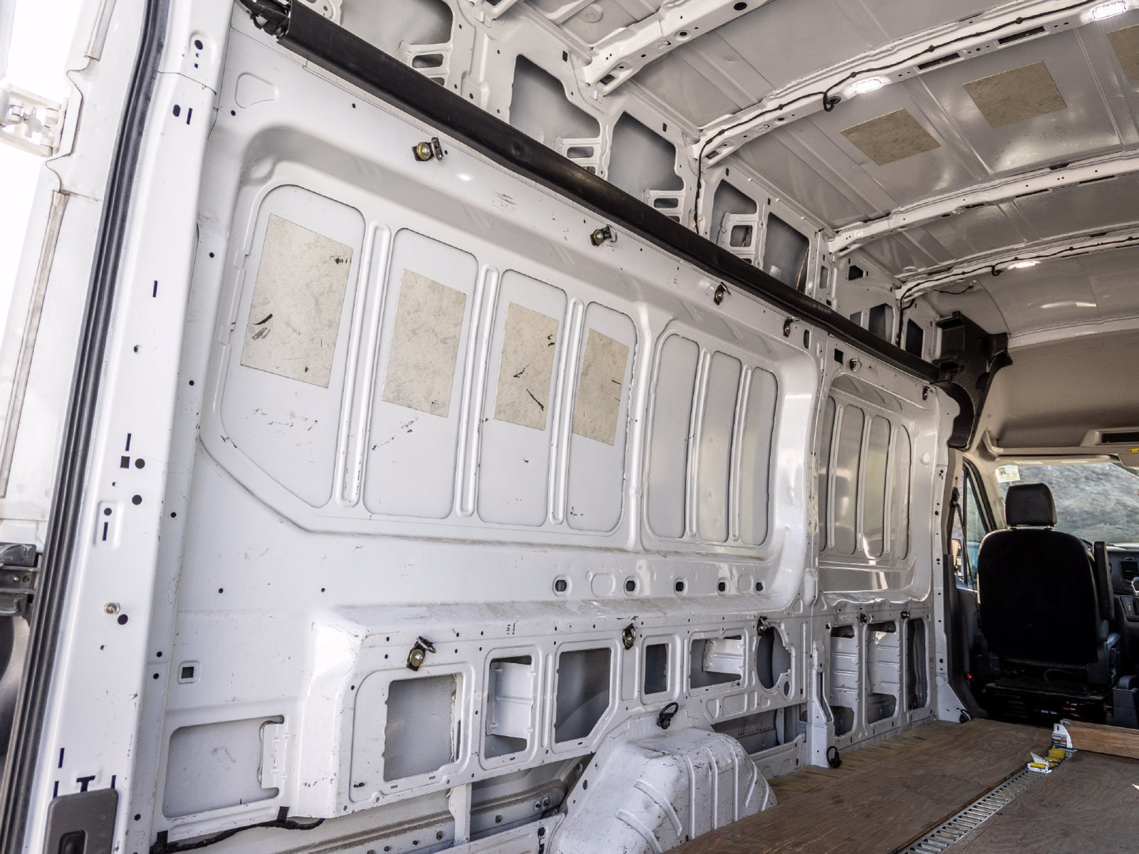 Used 2020 Ford Transit 250 148 High Roof Extended RWD image 10
