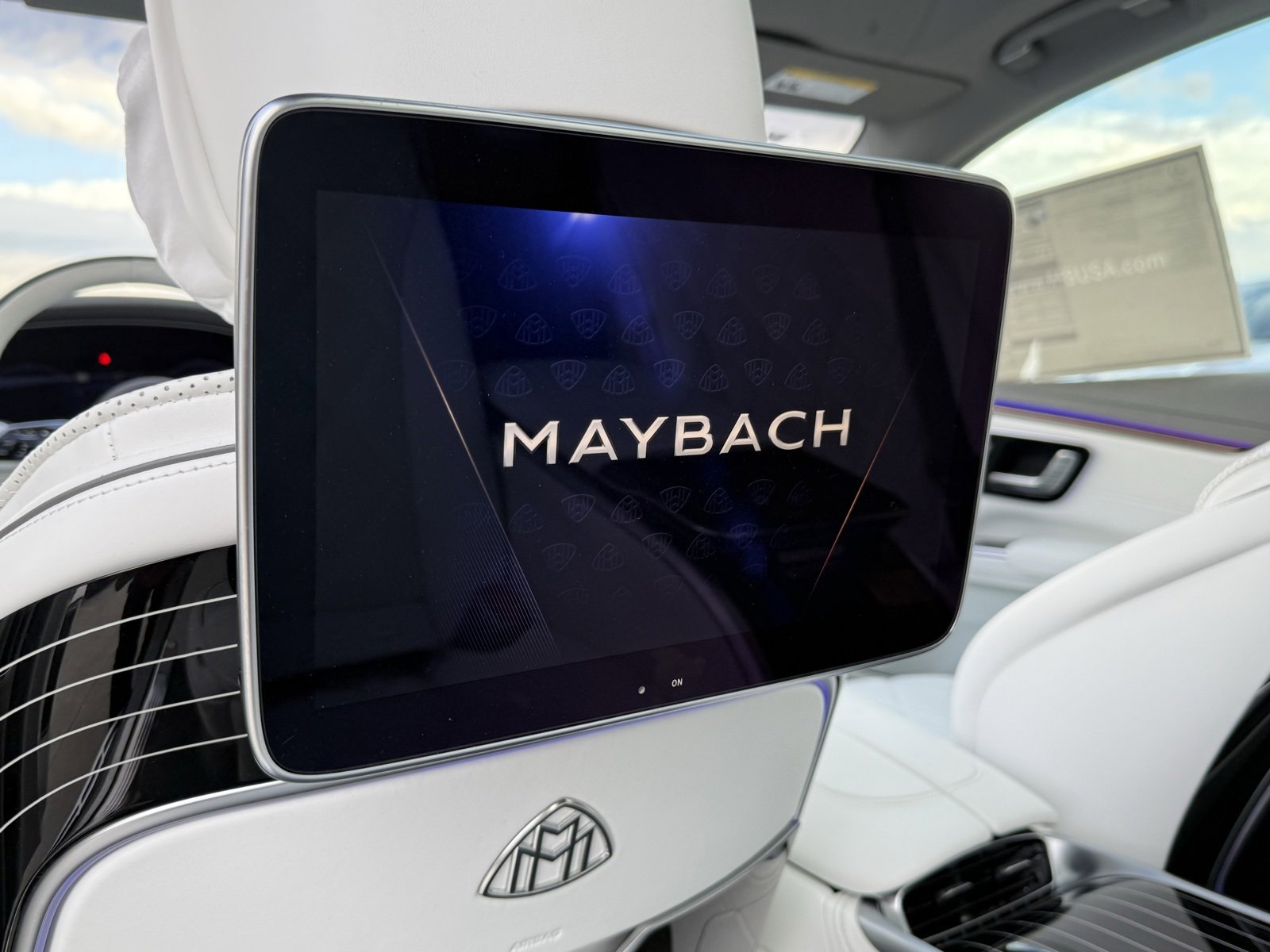 New 2025 Mercedes-Benz Maybach EQS 680 4MATIC image 29