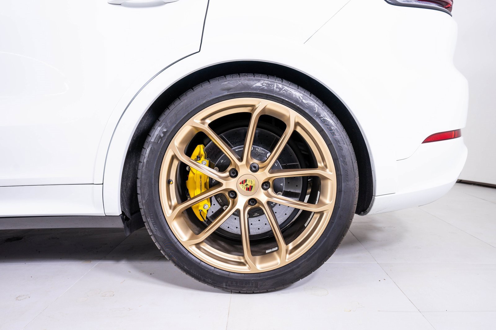 Used 2024 Porsche Cayenne Turbo GT image 10