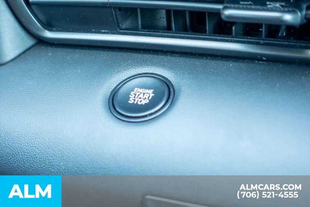 Certified 2025 Hyundai Elantra Sport FWD image 37