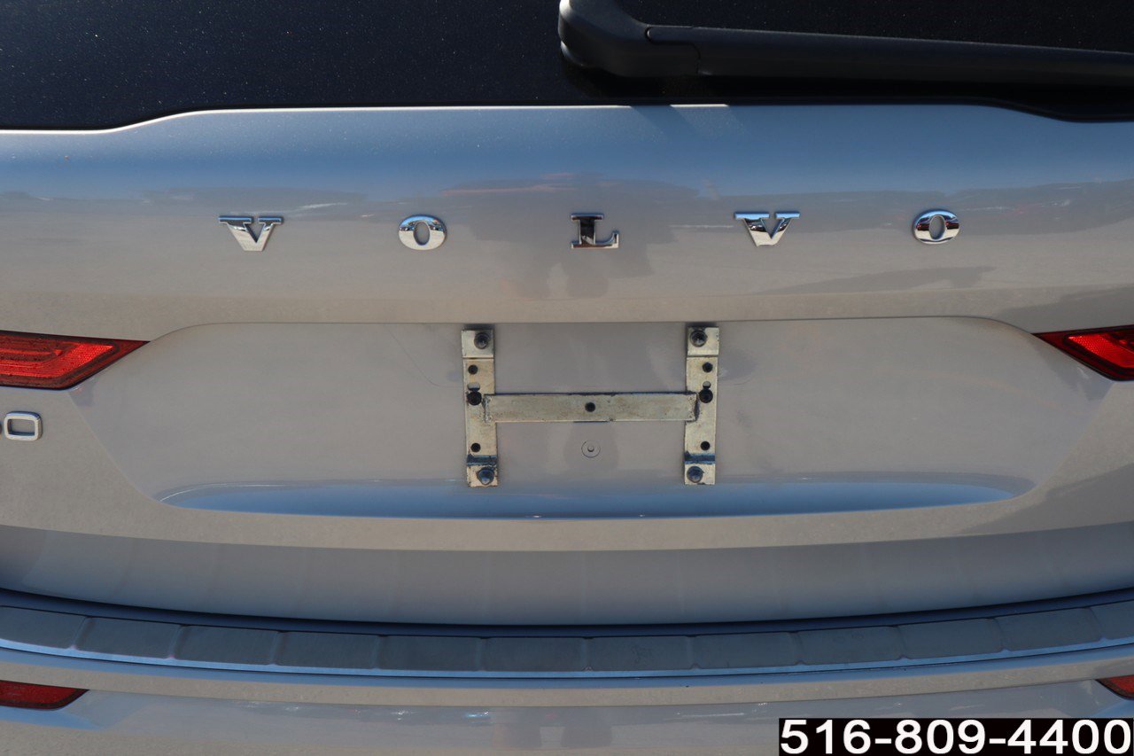 Used 2023 Volvo XC60 B5 Plus w/ Climate Package image 25