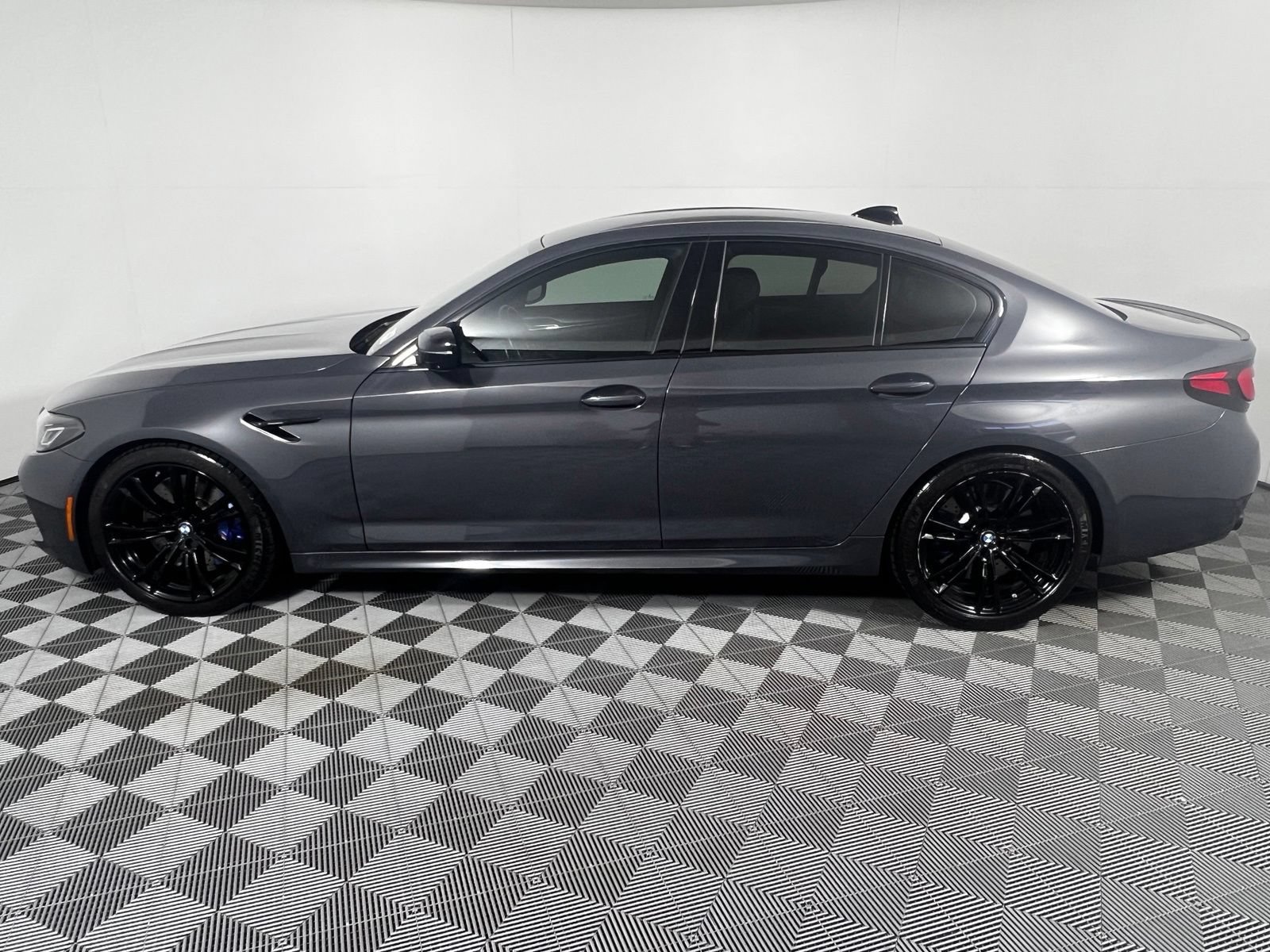 Used 2022 BMW M5 w/ Competition Package AWD/4WD image 8