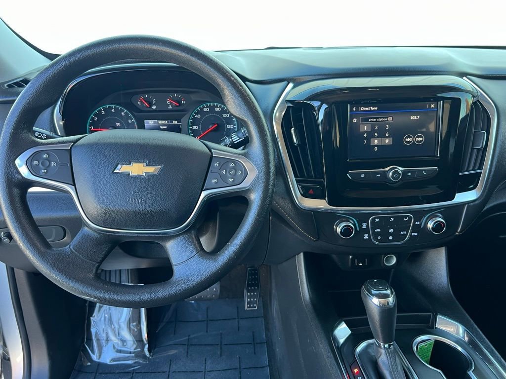 Used 2020 Chevrolet Traverse LS image 19