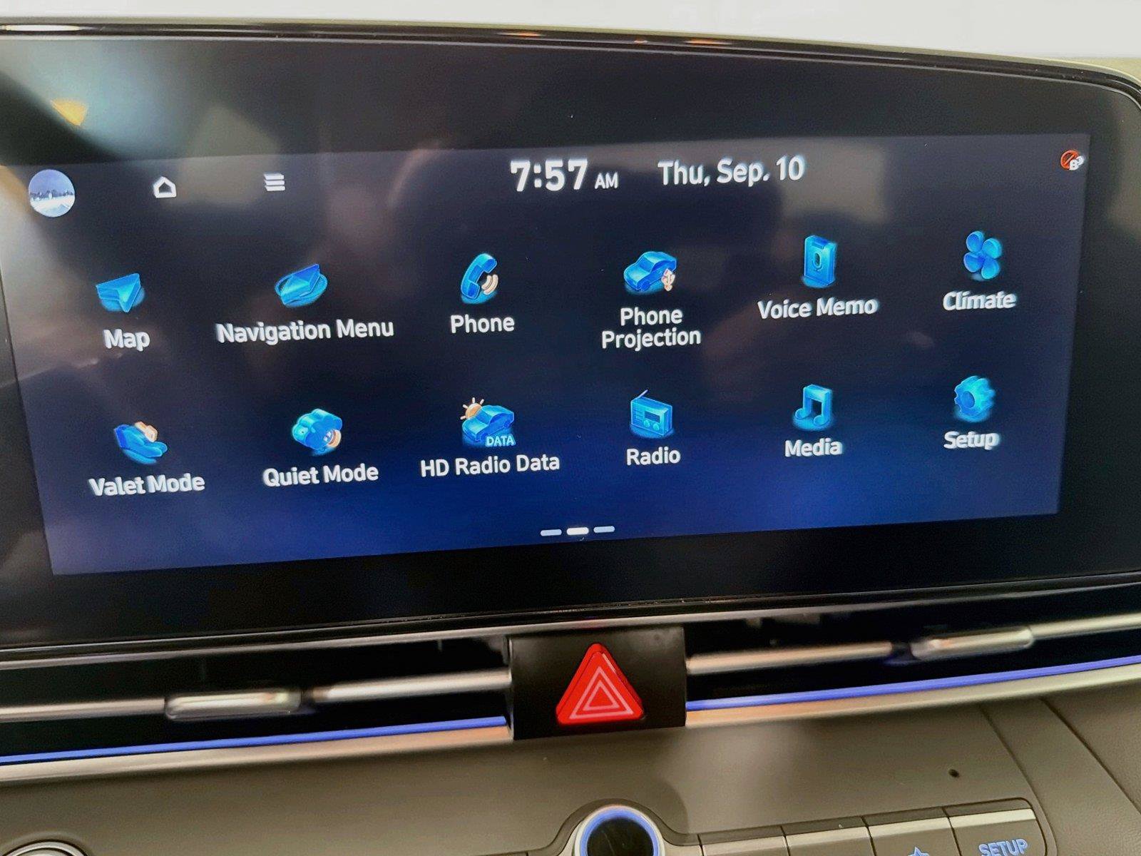 Used 2024 Hyundai Elantra SEL FWD image 19