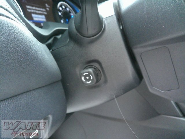 Certified 2024 Toyota Venza Nightshade image 12