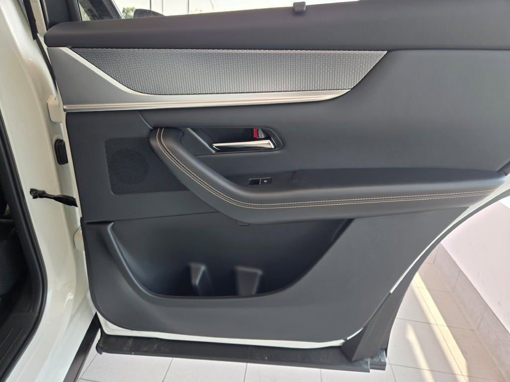 New 2025 MAZDA CX-70 3.3 Turbo w/ Premium Package image 9