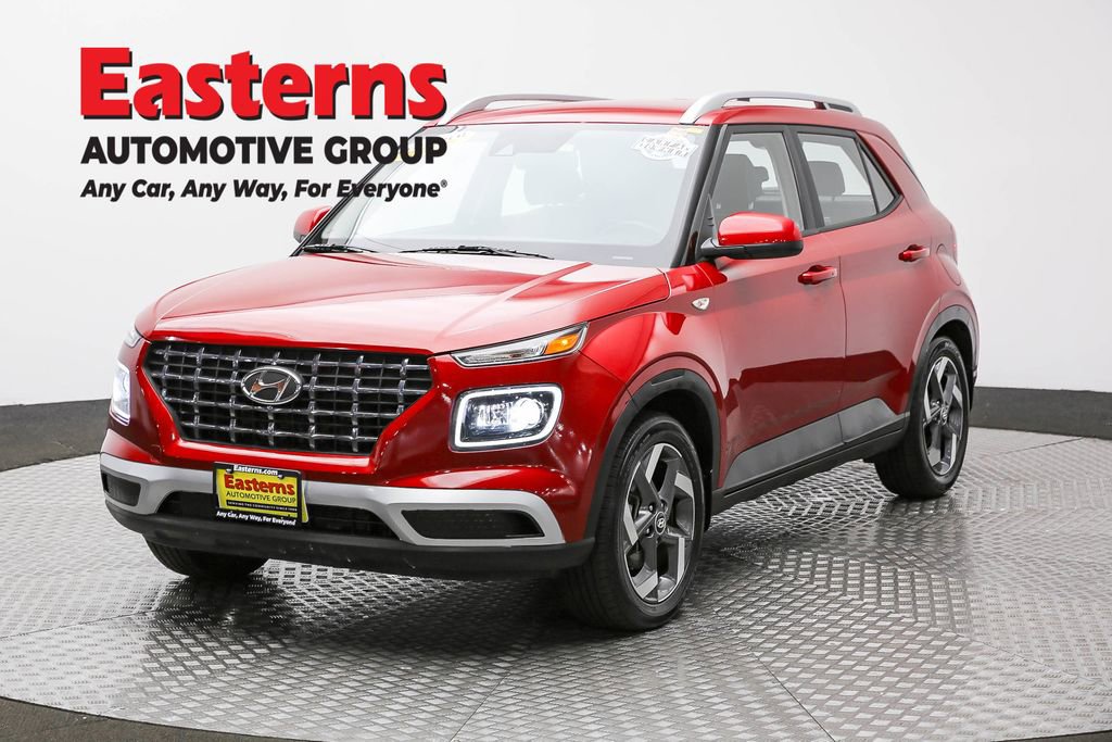 Used 2022 Hyundai Venue Limited image 1