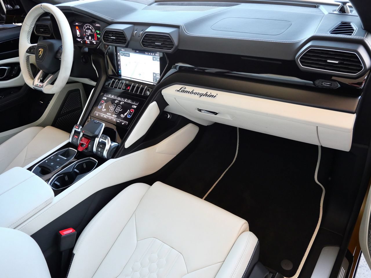 Used 2023 Lamborghini Urus S AWD/4WD image 26