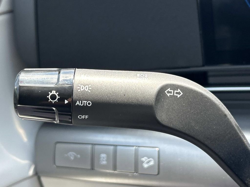 New 2026 Hyundai Kona SEL Premium FWD image 30