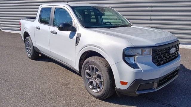 New 2025 Ford Maverick XLT w/ XLT Luxury Package