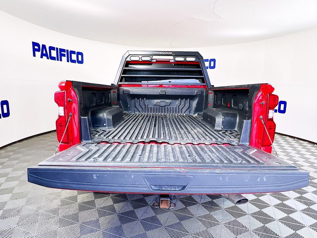Used 2024 Chevrolet Silverado 2500 LT w/ Snow Plow Prep/Camper Package image 29