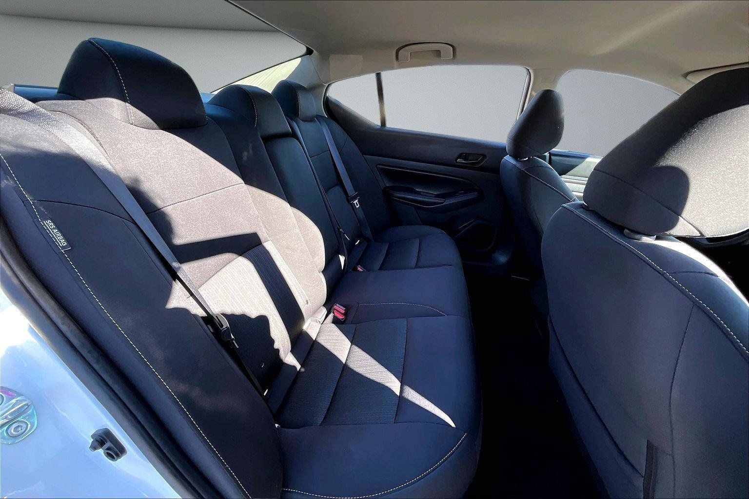 Used 2025 Nissan Altima 2.5 SV FWD image 25