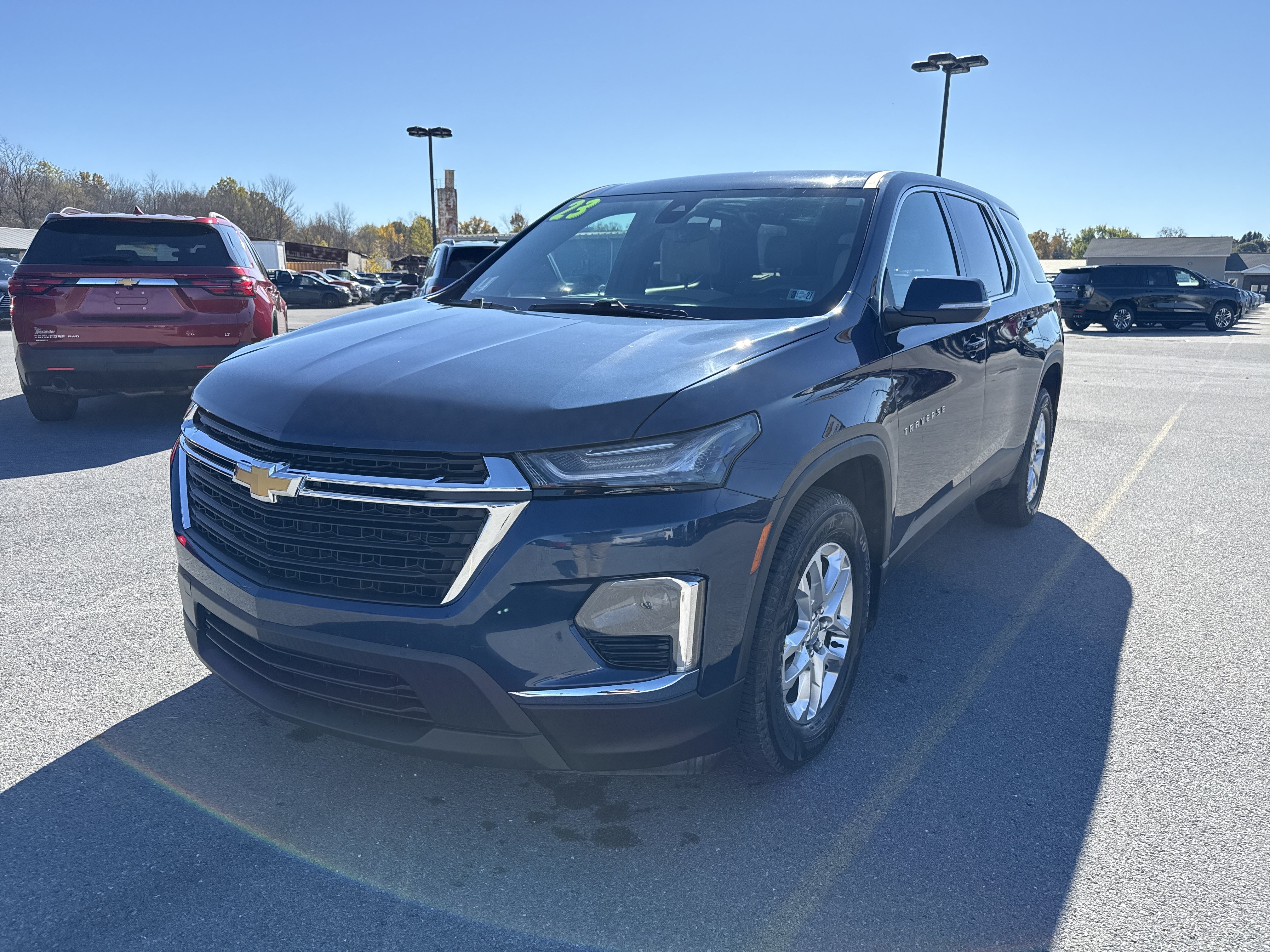 Used 2023 Chevrolet Traverse LS w/ Safety Package AWD/4WD image 2