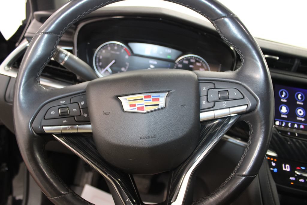 Used 2024 Cadillac XT6 Premium Luxury AWD/4WD image 33