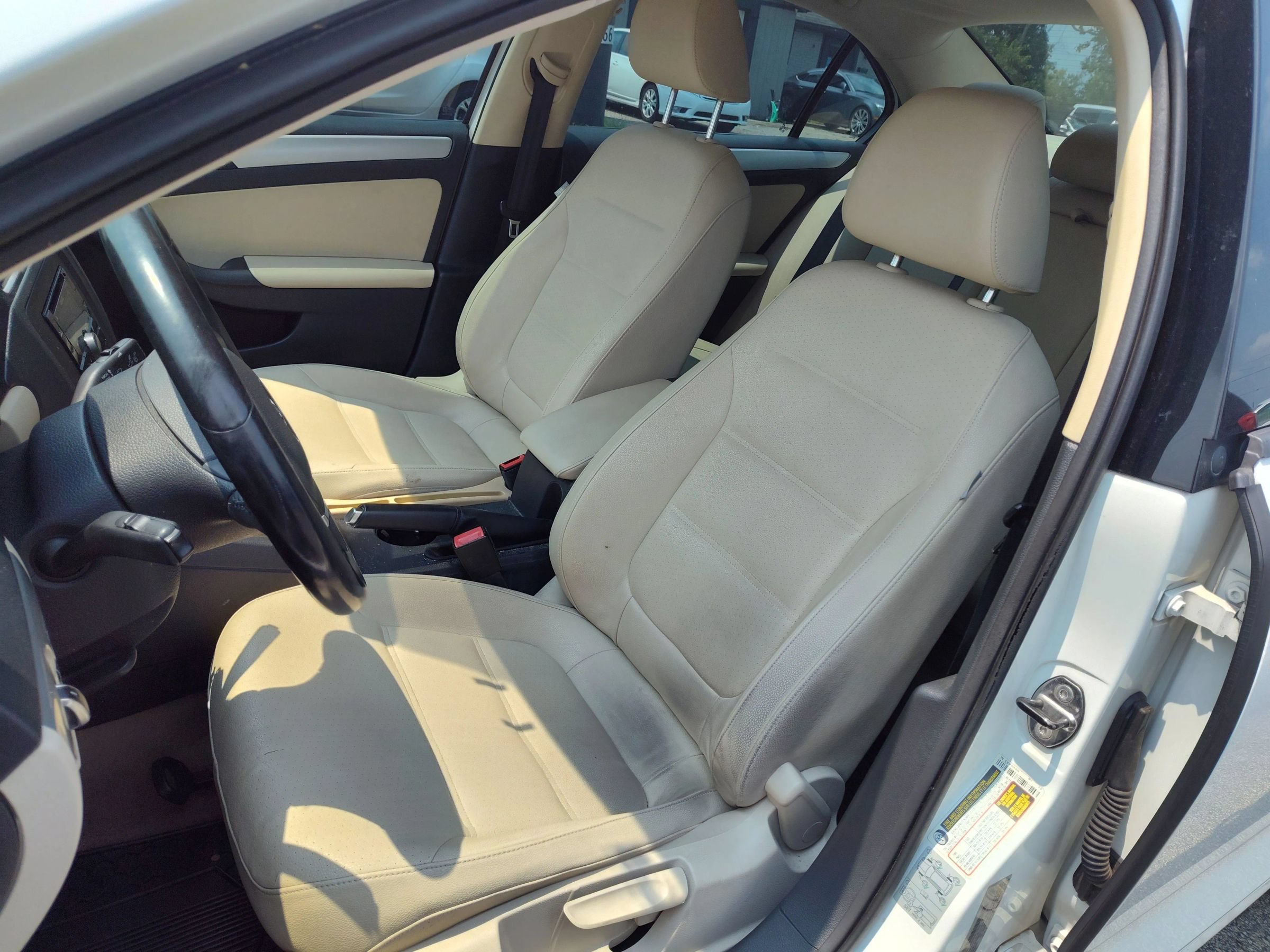 Used 2011 Volkswagen Jetta TDI FWD image 12