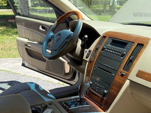 Used 2005 Cadillac STS w/ Preferred Equipment Group RWD image 10