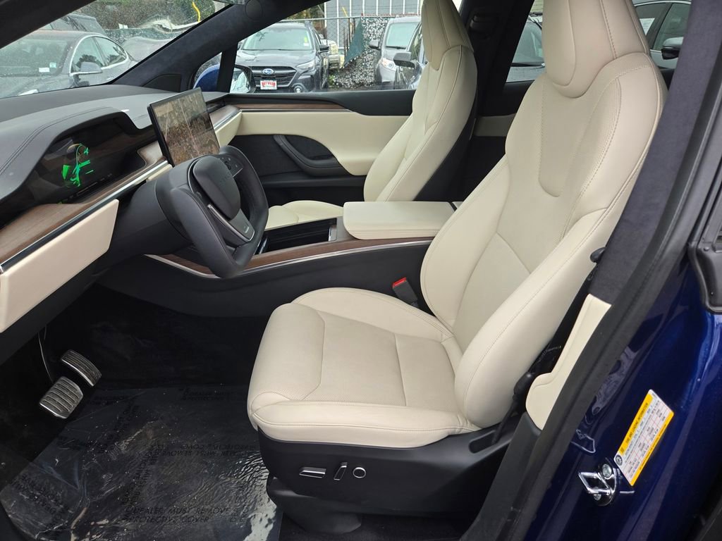 Used 2022 Tesla Model X image 18