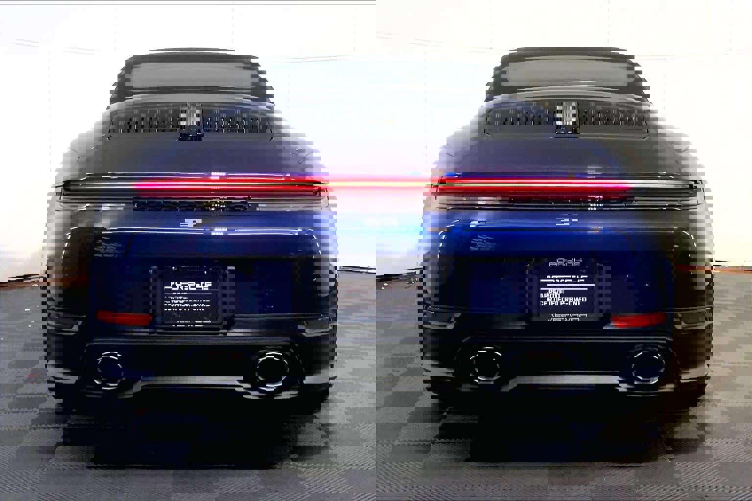 Used 2025 Porsche 911 Carrera T image 6