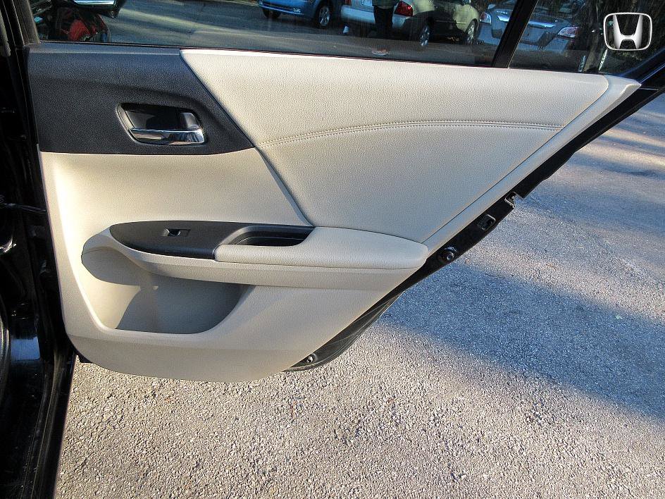 Used 2014 Honda Accord EX-L image 22