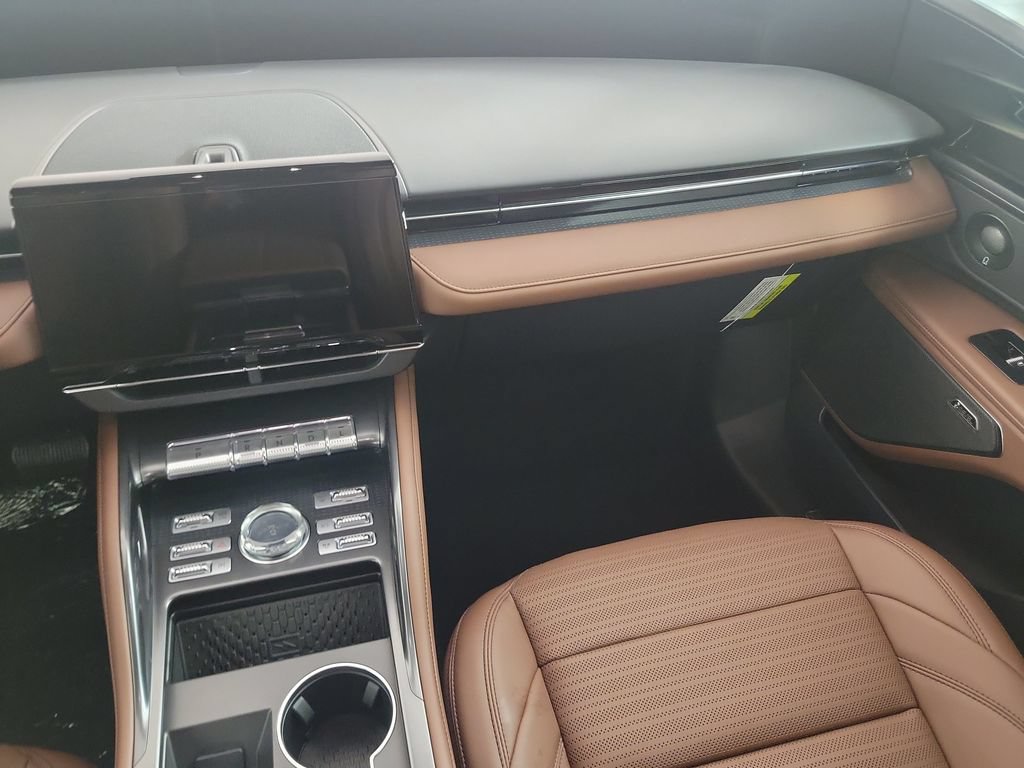 New 2026 Lincoln Nautilus Reserve AWD/4WD image 11