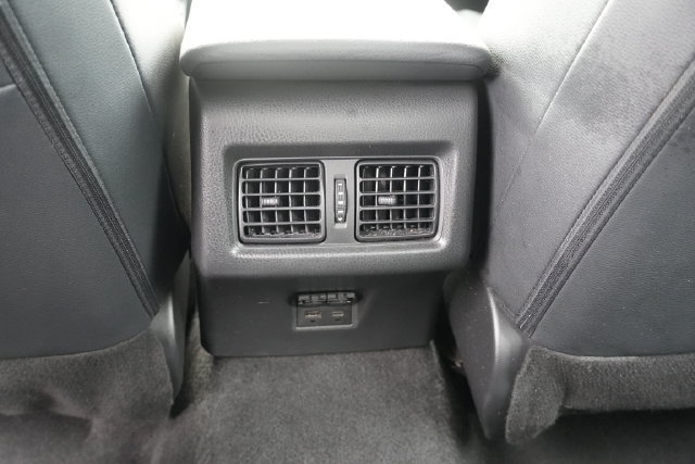 Used 2025 Toyota Camry SE FWD image 18