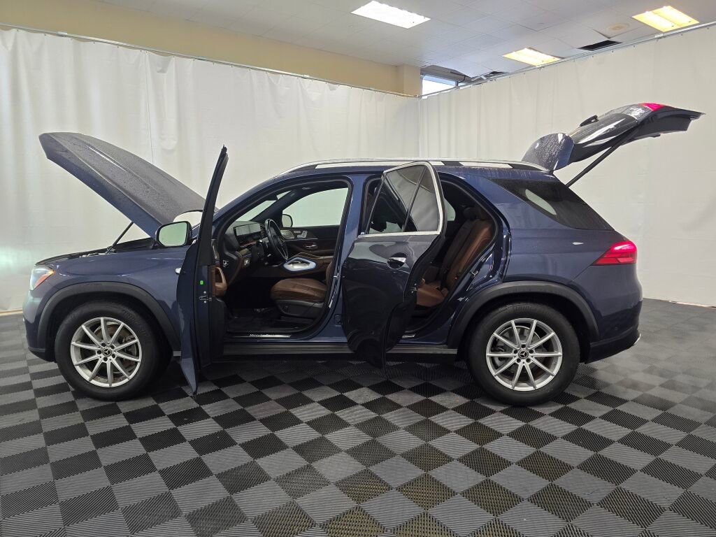 Used 2024 Mercedes-Benz GLE 350 GLE 350 w/ 3rd Row Seat Package image 12