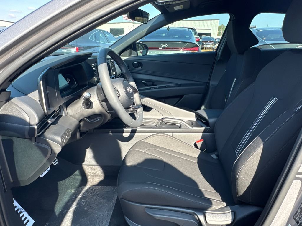 New 2026 Hyundai Elantra Sport image 9