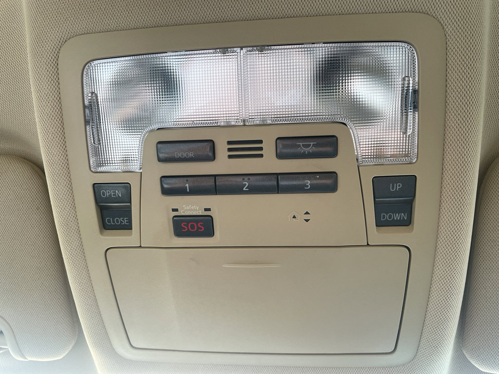 Used 2014 Toyota Highlander Limited image 35