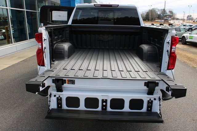 New 2025 Chevrolet Silverado 1500 LTZ image 21